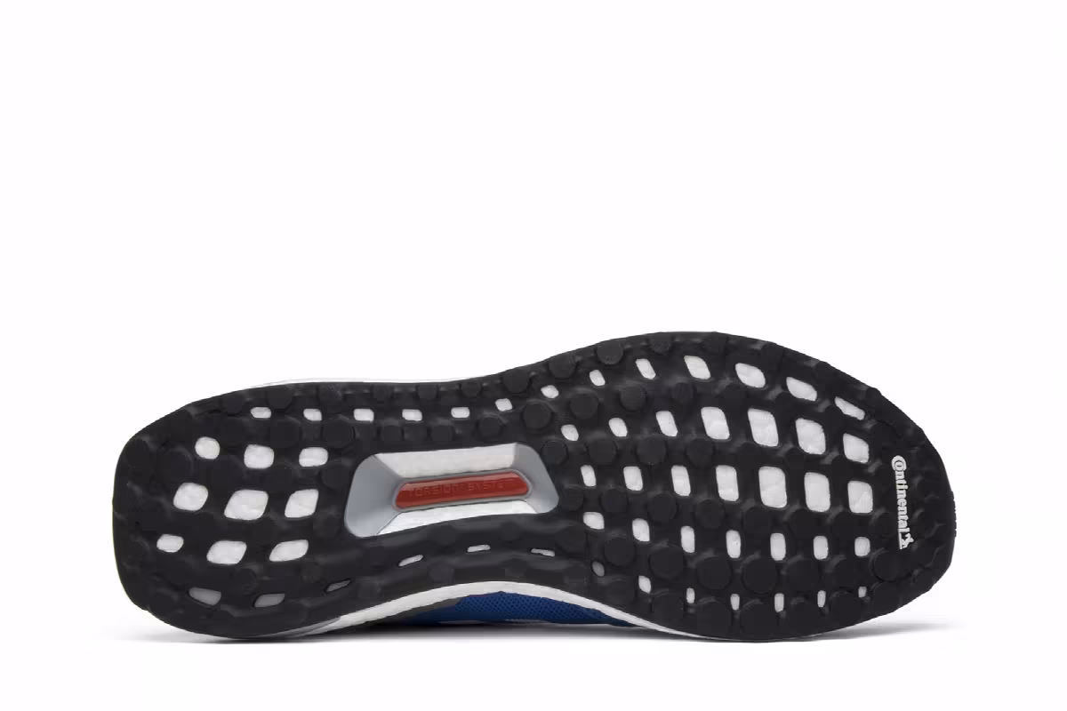 adidas UltraBoost Mid Run Thru Time, view 5