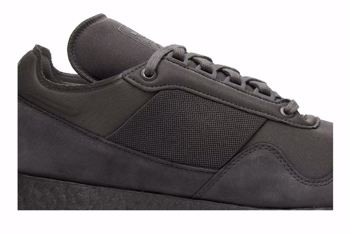 Daniel Arsham x adidas New York Present Dark Grey, view 3