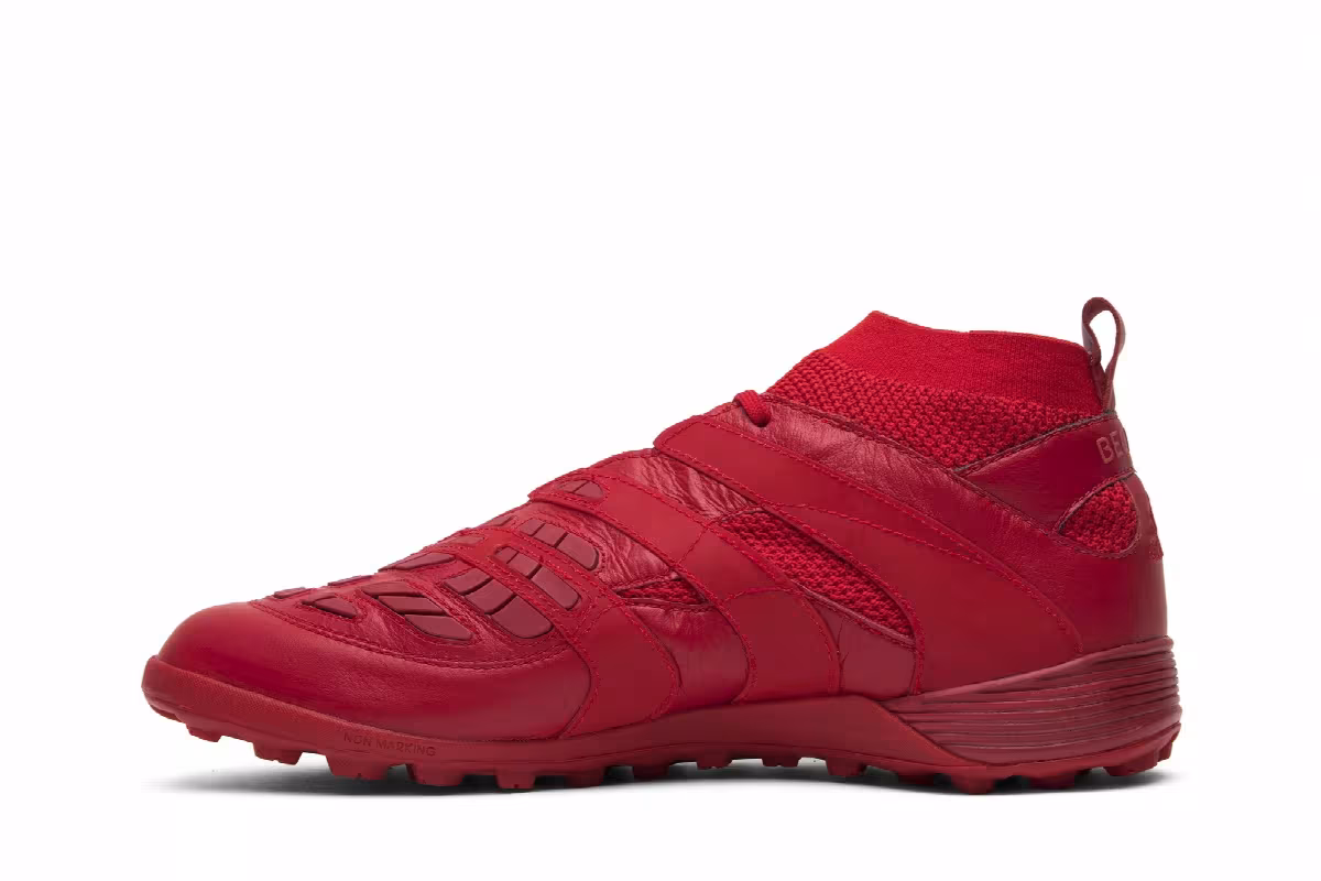 David Beckham x adidas Accelerator TF, view 4