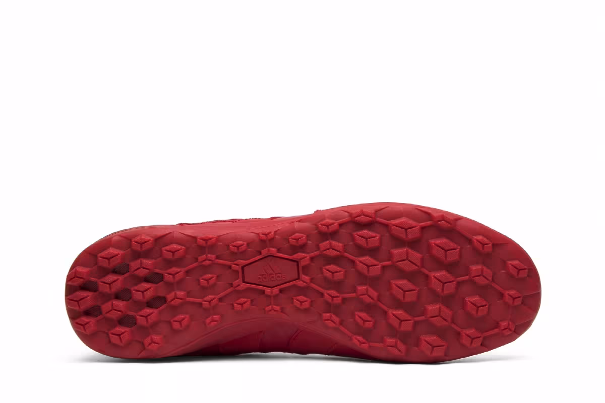David Beckham x adidas Accelerator TF, view 5
