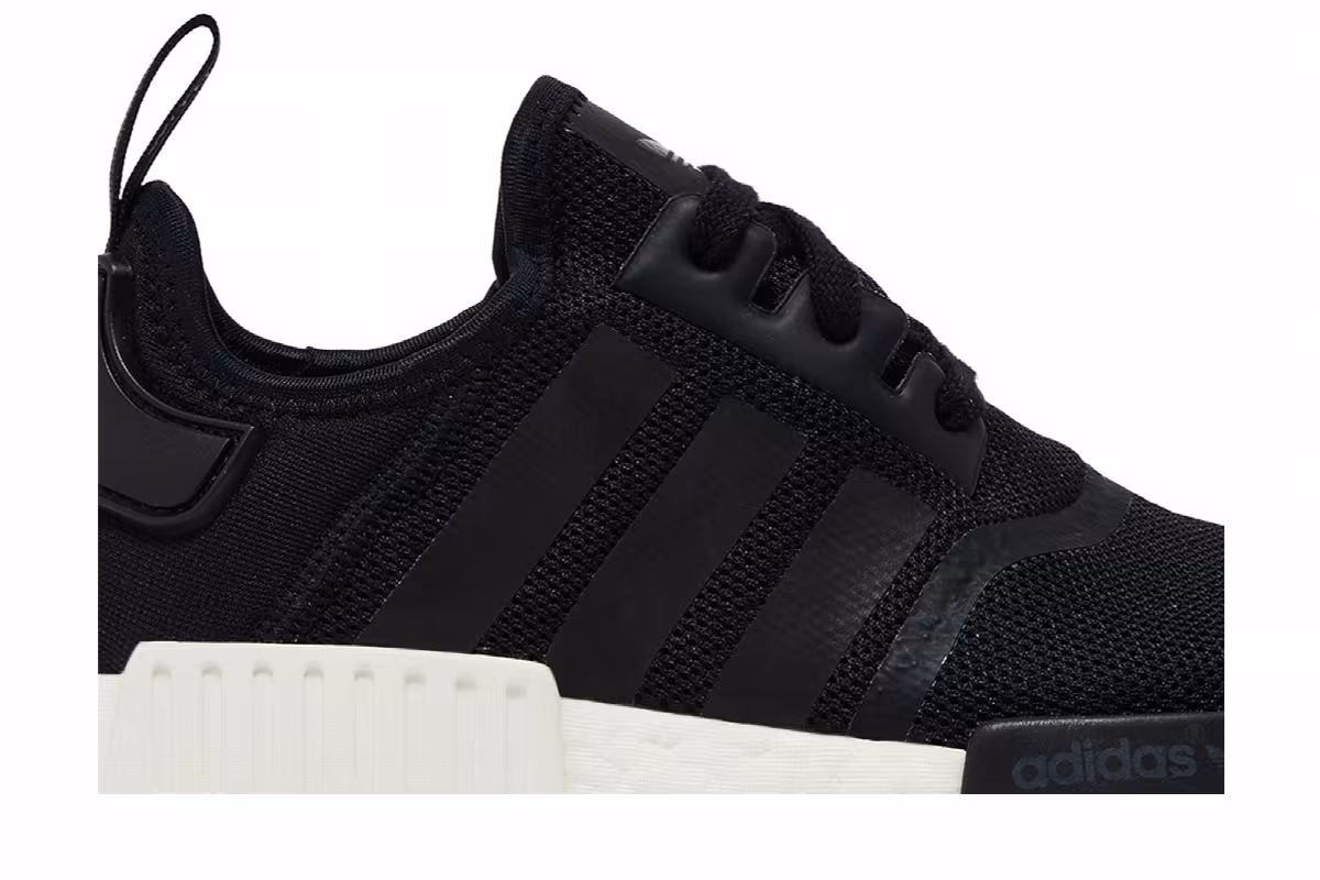 Adidas NMD_R1 J Core Black, view 3