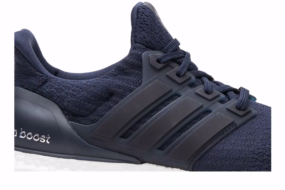 Adidas UltraBoost 3.0 Collegiate Navy, view 3