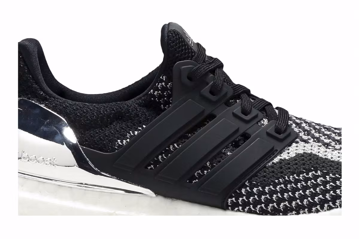 Adidas UltraBoost 2.0 J Silver Medal, view 3
