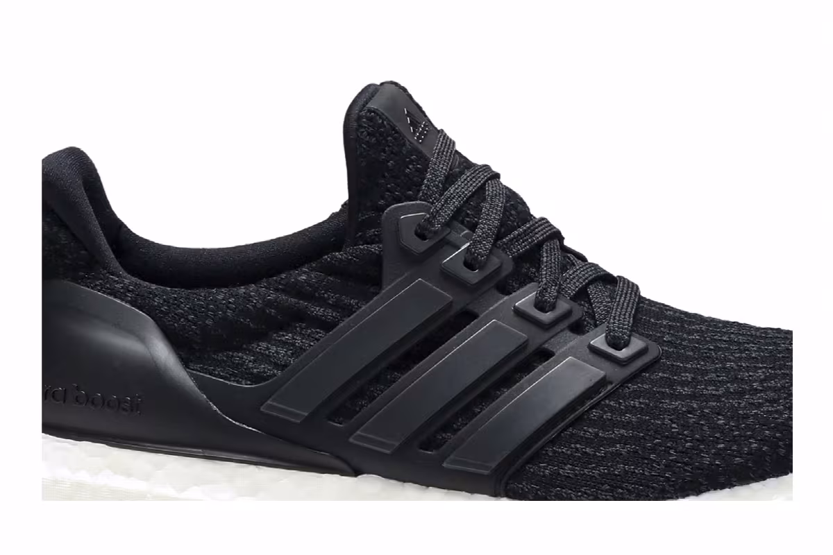 Adidas UltraBoost 3.0 J Core Black, view 3