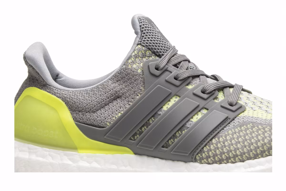 Adidas UltraBoost 2.0 ATR Limited Glow in the Dark, view 3
