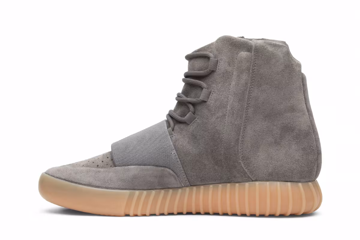 adidas Yeezy Boost 750 Glow in the Dark, view 4