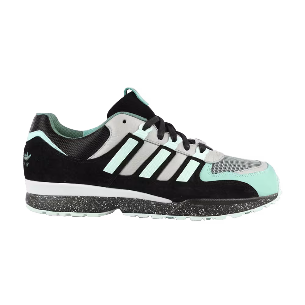 Sneaker Freaker x adidas Torsion Integral S Sneaker Freaker