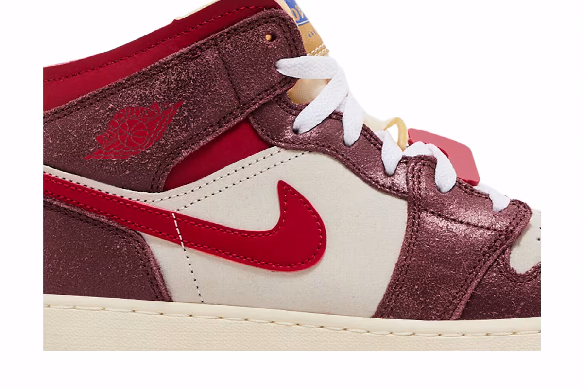Air Jordan 1 Mid SE GS Breakfast, view 3