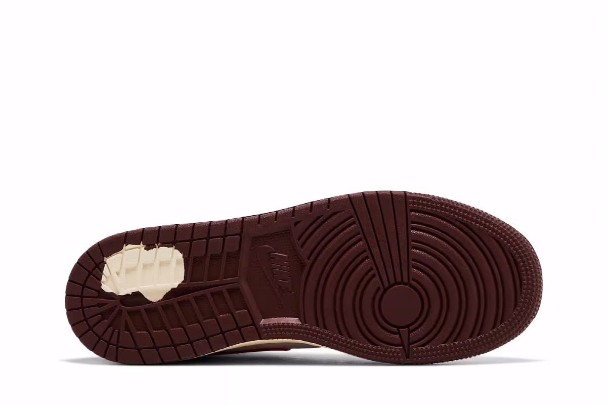 Air Jordan 1 Mid SE GS Breakfast, view 5