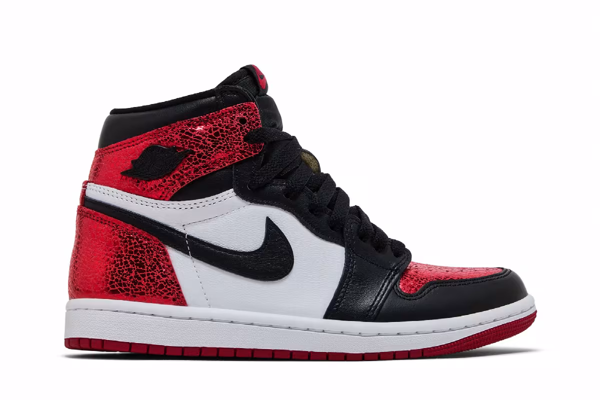 Women's Air Jordan 1 High OG Ruby, view 2