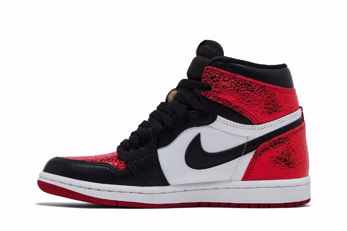 Women's Air Jordan 1 High OG Ruby, view 4