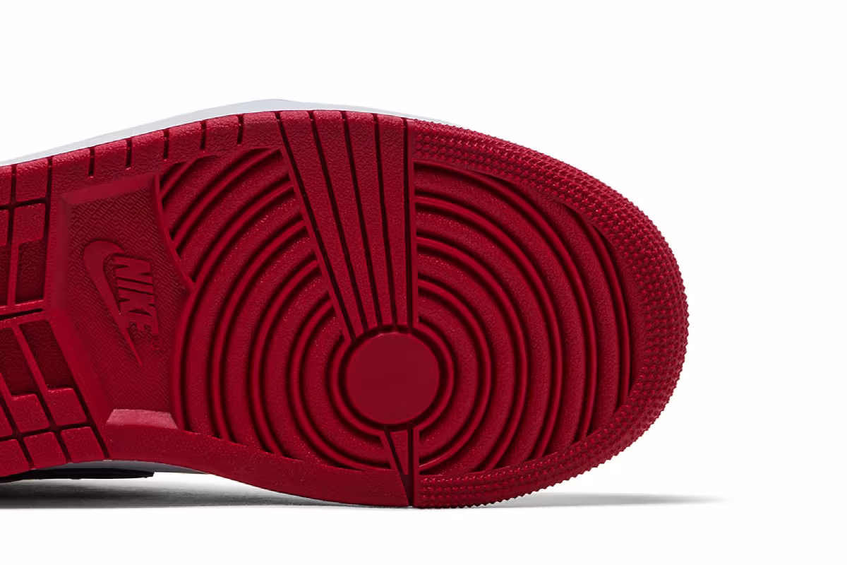 Women's Air Jordan 1 High OG Ruby, view 6