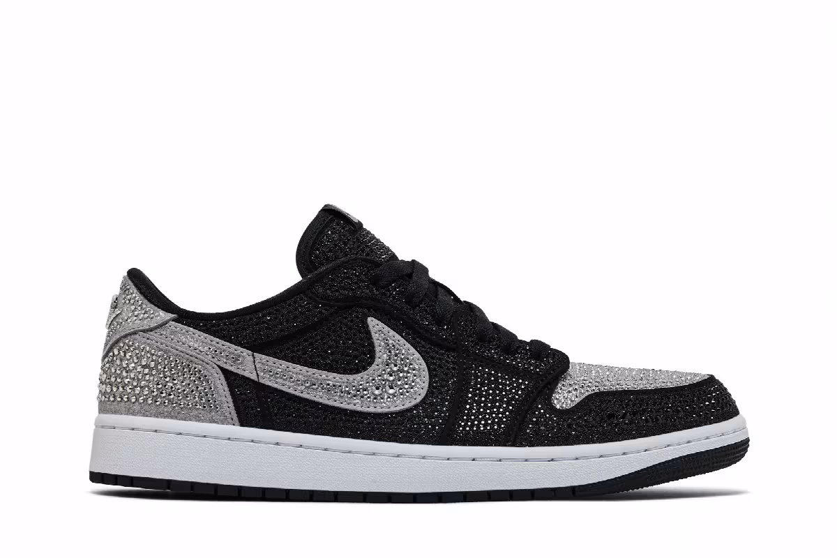Swarovski x Women's Air Jordan 1 Low OG Shadow, view 2