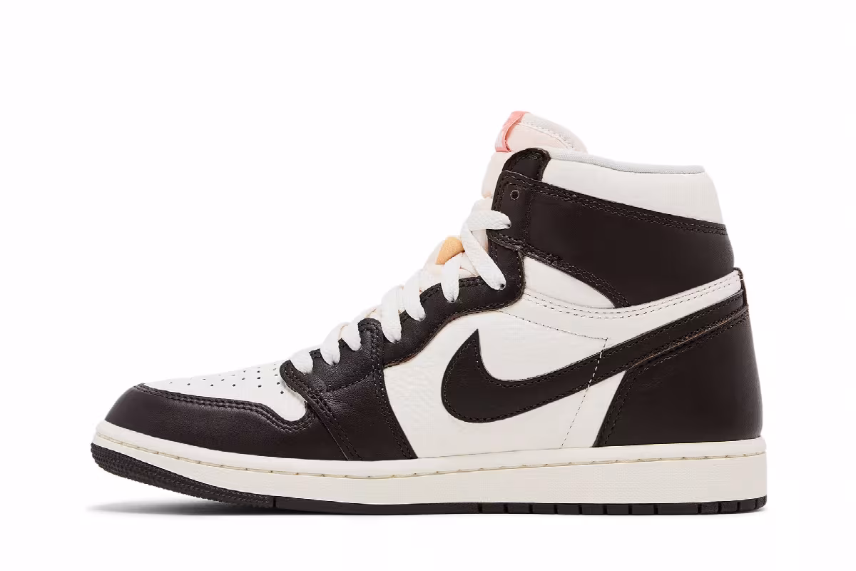 Women's Air Jordan 1 High OG Light Madder Root, view 4