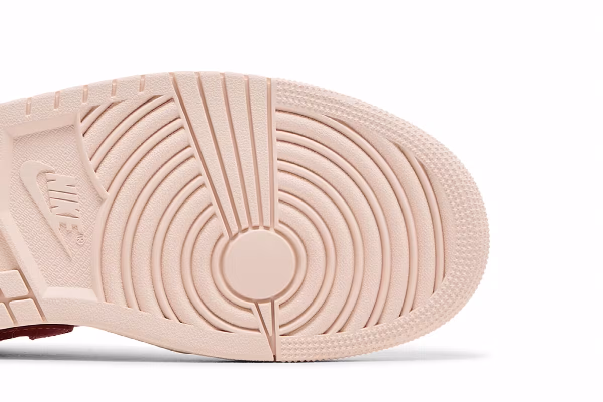 Women's Air Jordan 1 Low SE Strawberry Milkshake, view 6