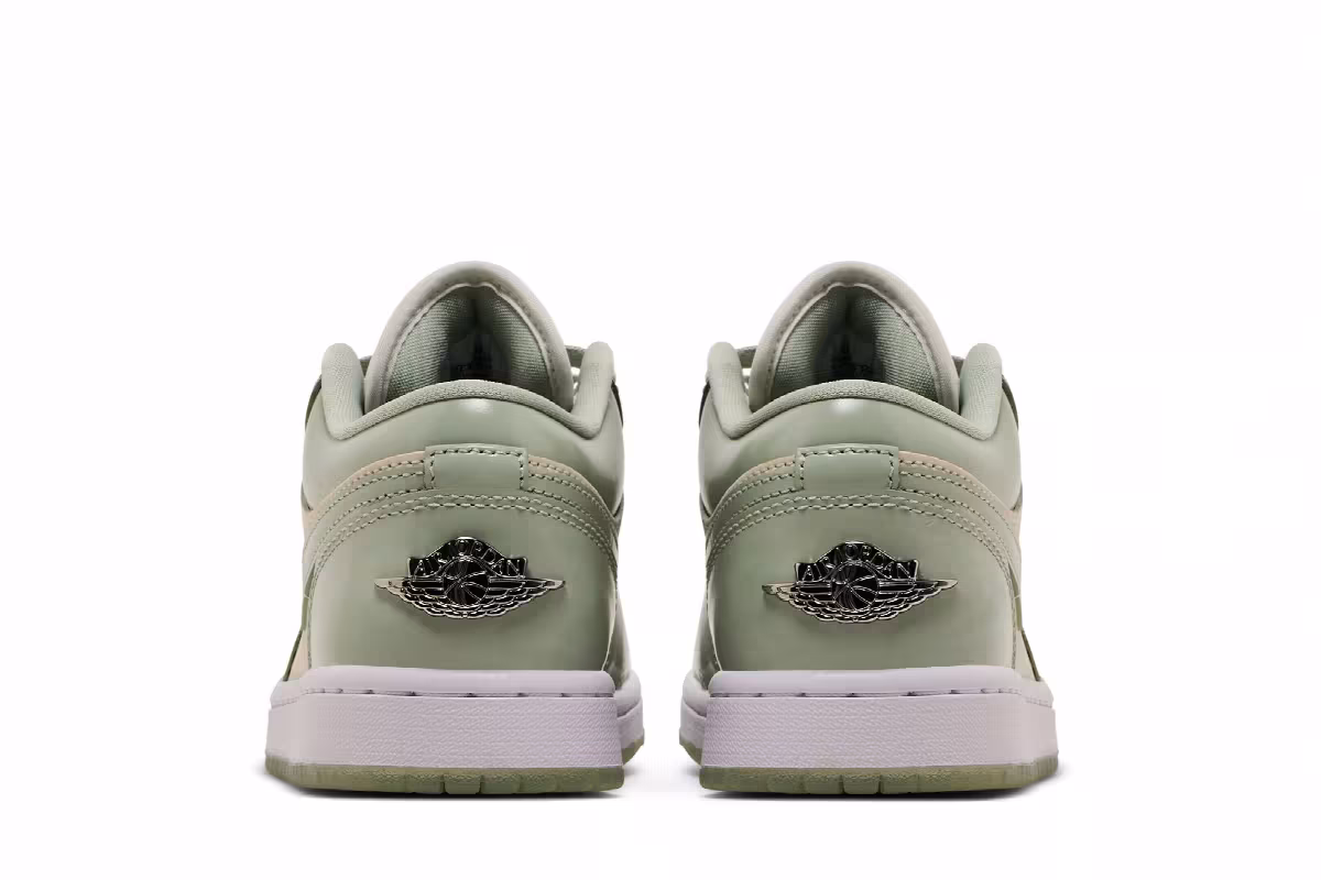 Women's Air Jordan 1 Low SE Seafoam Sail, view 7