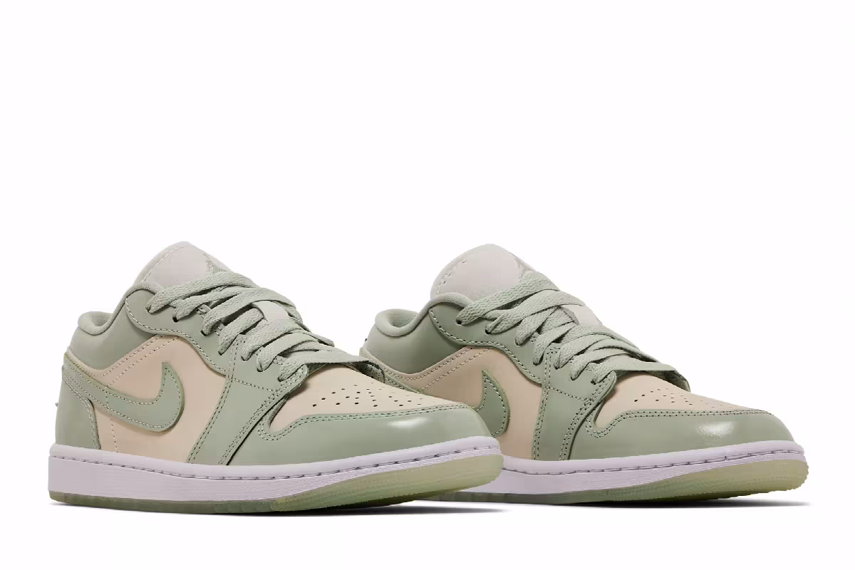 Women's Air Jordan 1 Low SE Seafoam Sail, view 9