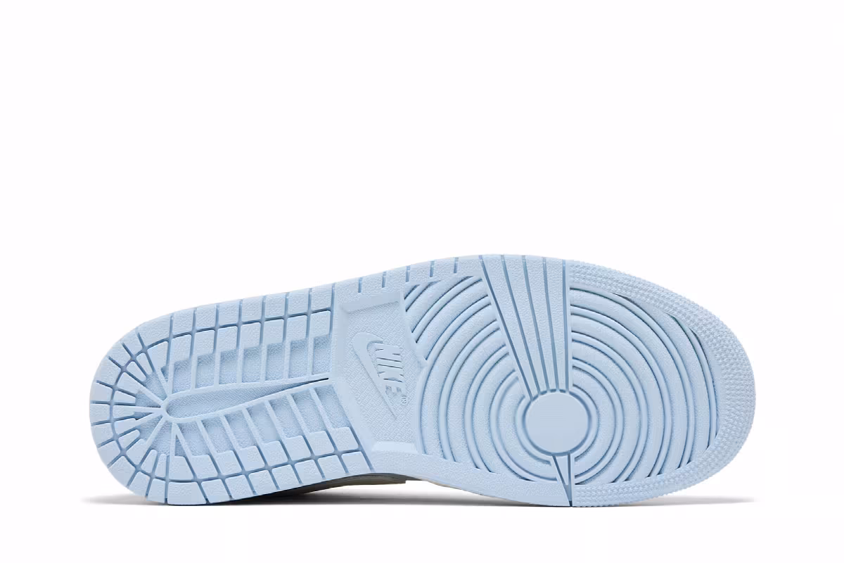 Women's Air Jordan 1 Low SE Hydrogen Blue Sail, view 5