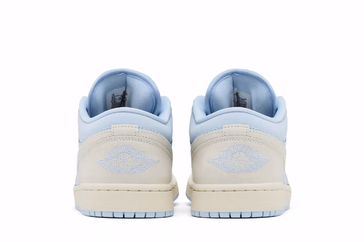 Women's Air Jordan 1 Low SE Hydrogen Blue Sail, view 7