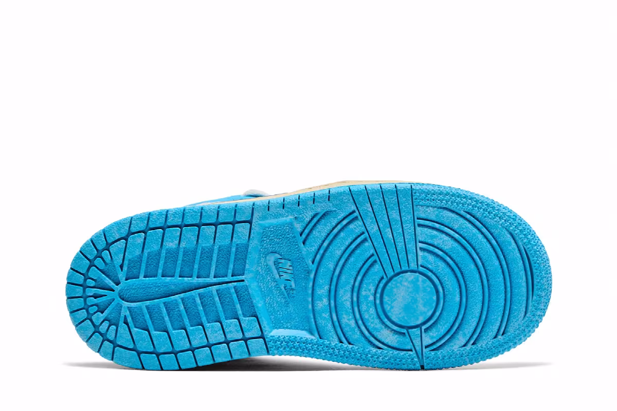 Air Jordan 1 High OG TD UNC Reimagined, view 5