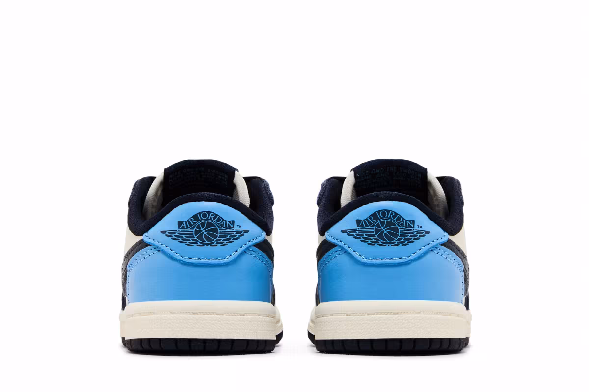 Air Jordan 1 Low OG TD Obsidian UNC, view 7