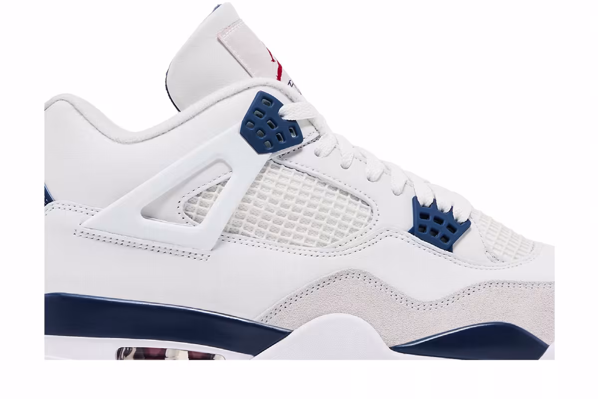 Nike SB x Air Jordan 4 SP Navy, view 3