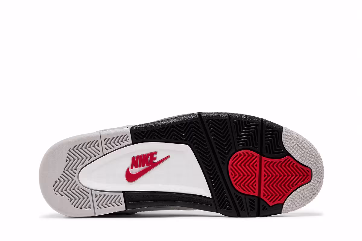Air Jordan 4 OG White Cement 2025, view 5