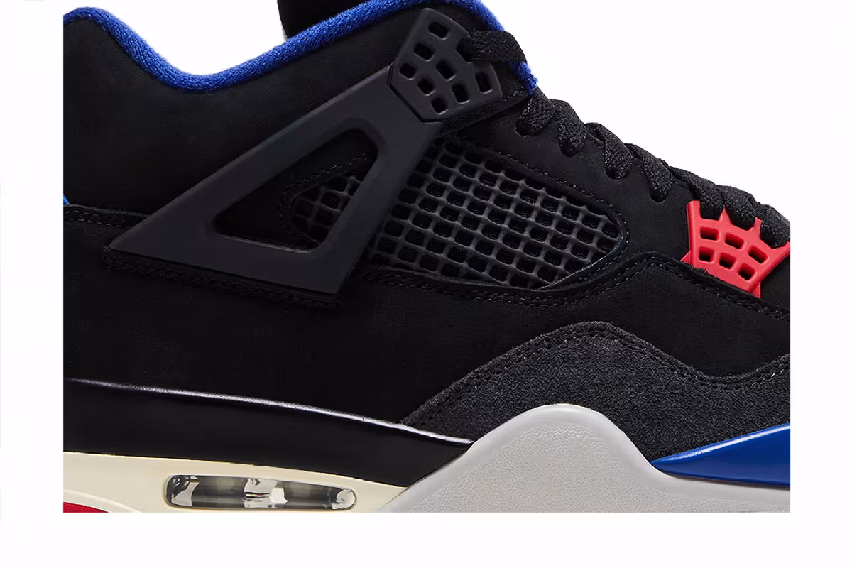 Air Jordan 4 Rare Air - Gold Lettering, view 3