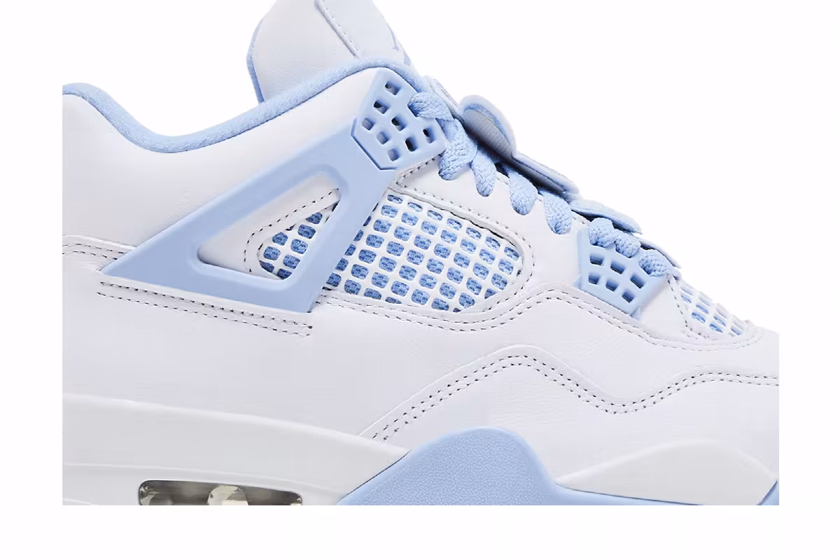 Women's Air Jordan 4 Forget Me Not, view 3