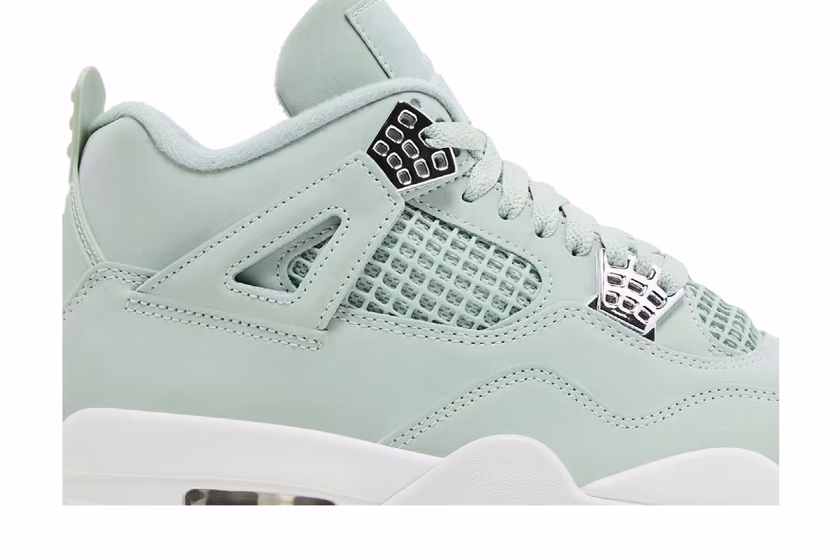 Women's Air Jordan 4 Abundance / Seafoam, view 3