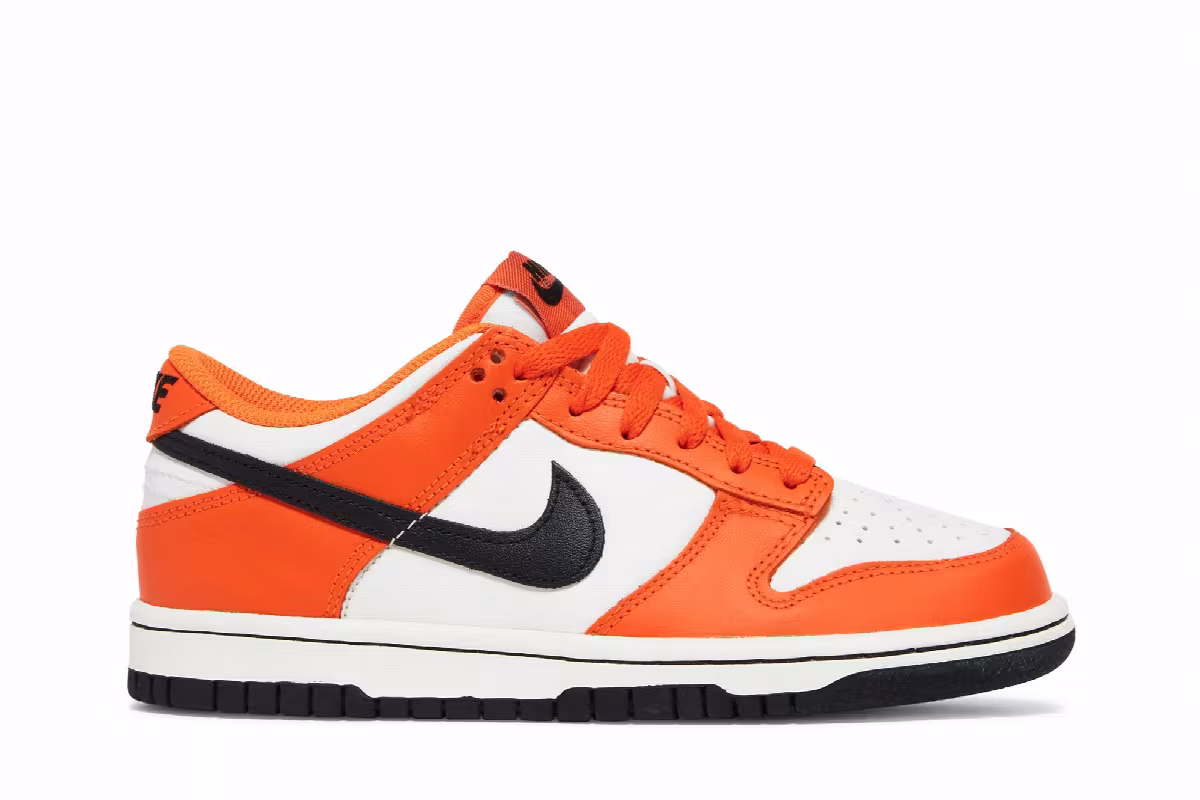 Nike Dunk Low GS Halloween 2022, view 2