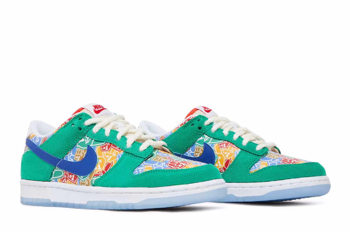 Nike Dunk Low GS Foam Finger, view 9