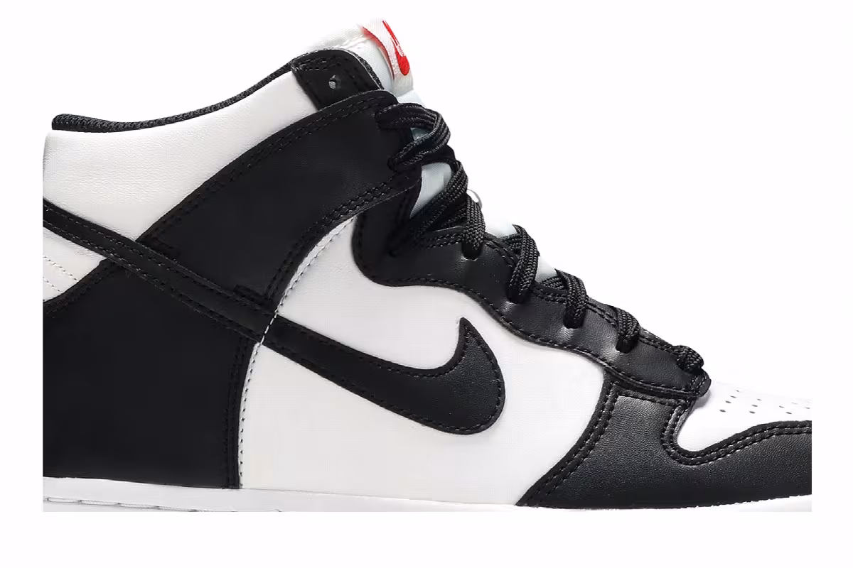 Nike Dunk High GS Black White, view 3
