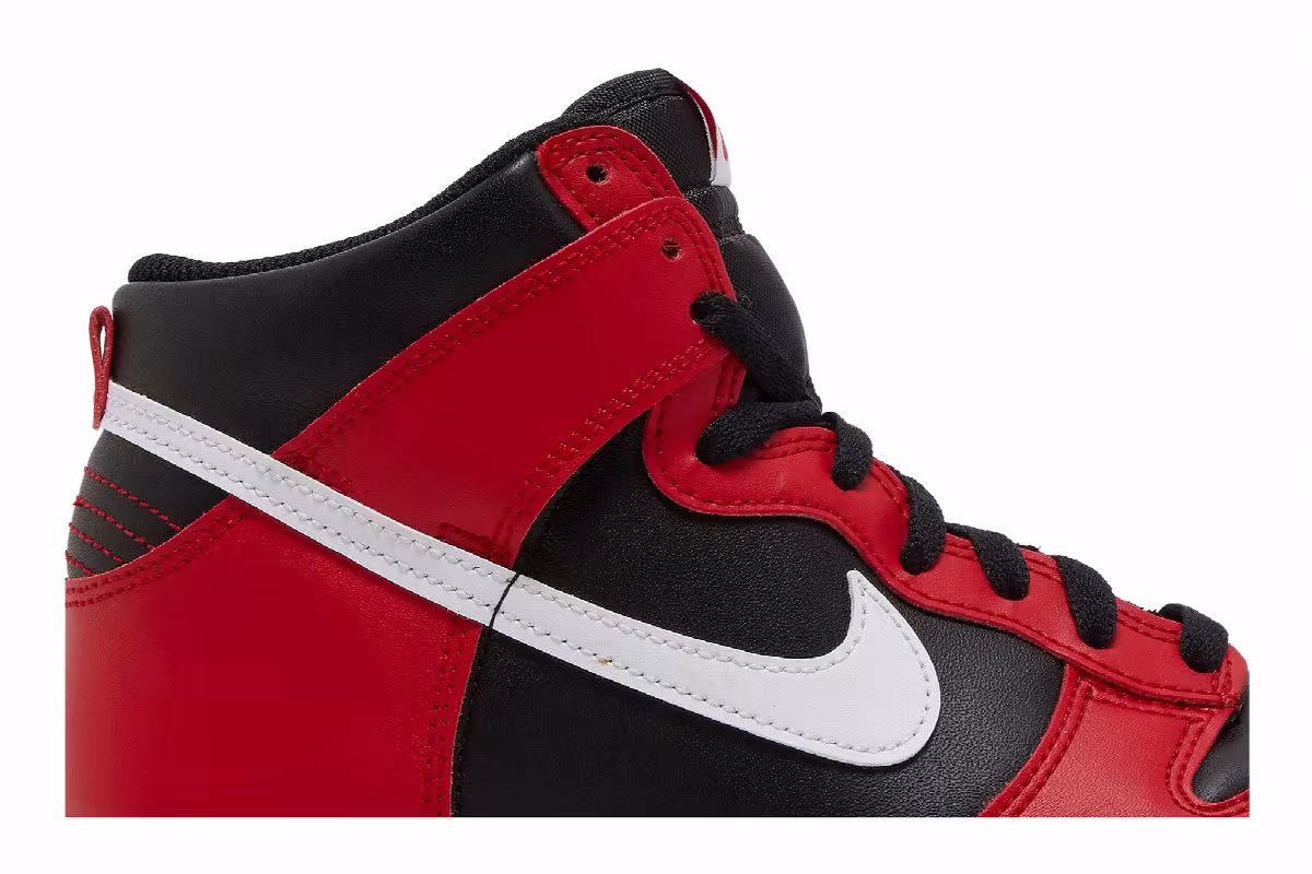 Nike Dunk High GS Black University Red, view 3