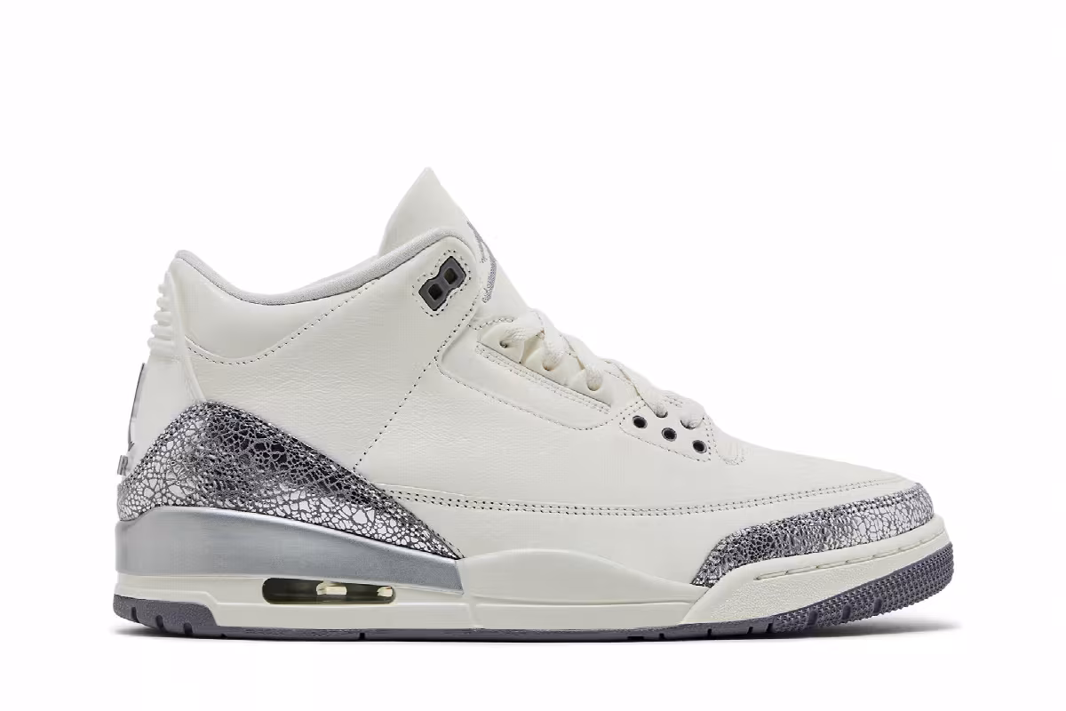 Women's Air Jordan 3 Sail Metallic Silver, view 2