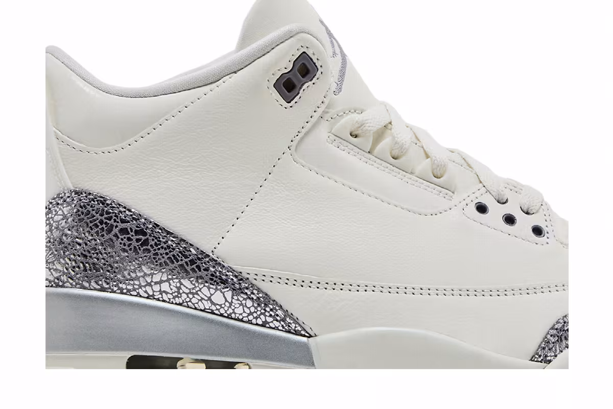 Women's Air Jordan 3 Sail Metallic Silver, view 3