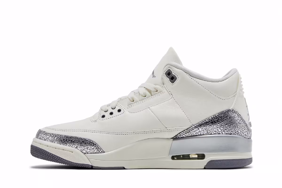 Women's Air Jordan 3 Sail Metallic Silver, view 4