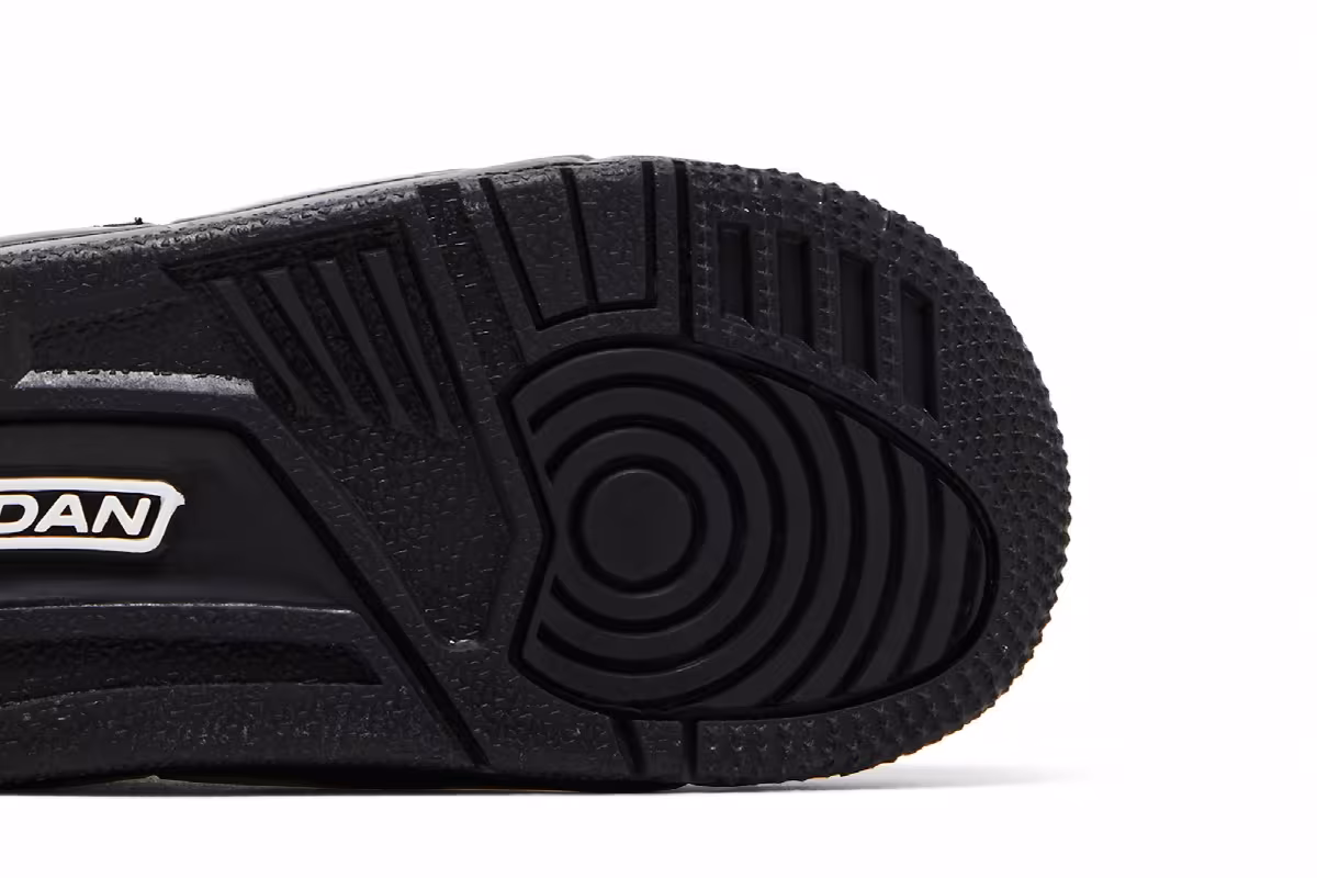 Air Jordan 3 TD Black Cat 2025, view 6