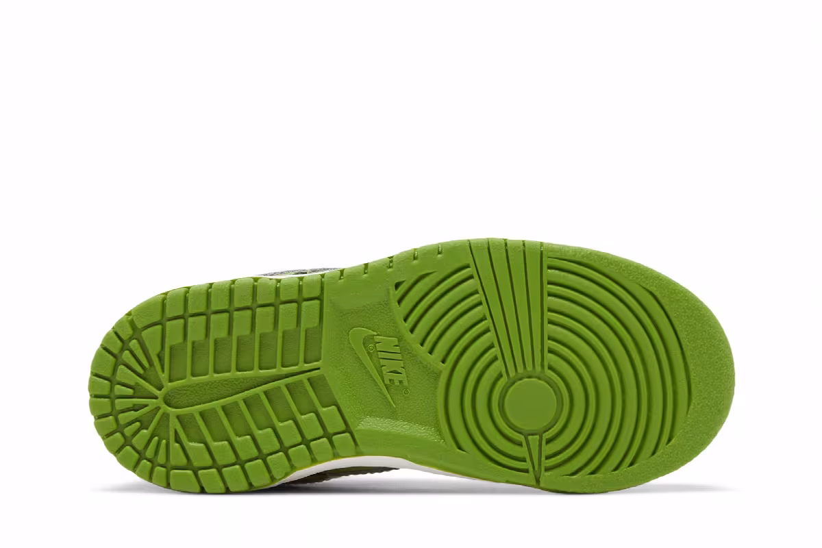 Nike Dunk Low TD Chlorophyll, view 5