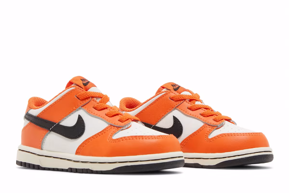 Nike Dunk Low TD Halloween 2022, view 9