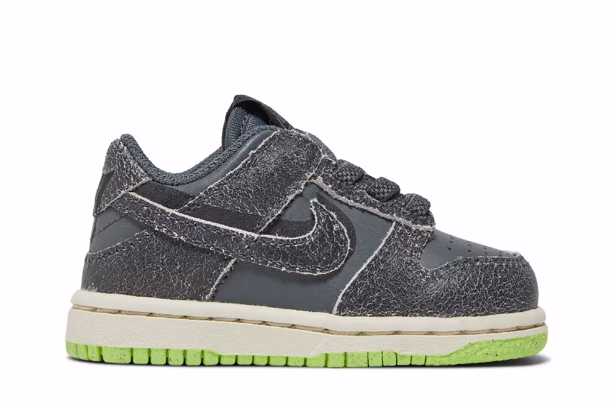 Nike Dunk Low SE TD Halloween - Cauldron, view 2