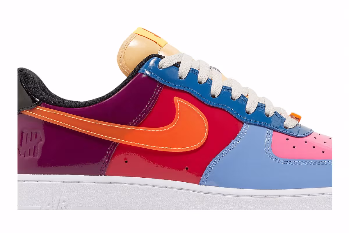 Undefeated x Nike Air Force 1 Low Total Orange, view 3