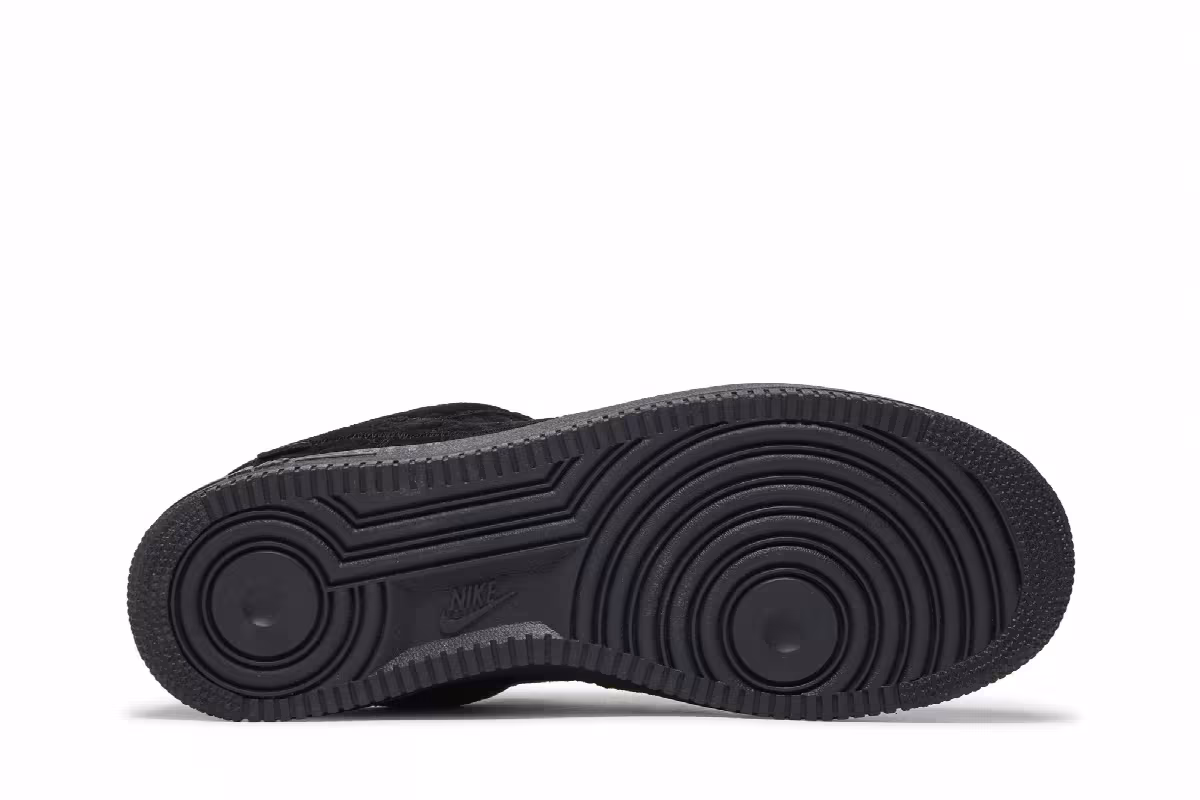 Louis Vuitton x Nike Air Force 1 Low Triple Black, view 5