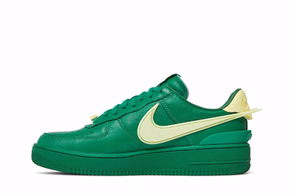 AMBUSH x Nike Air Force 1 Low Pine Green, view 4
