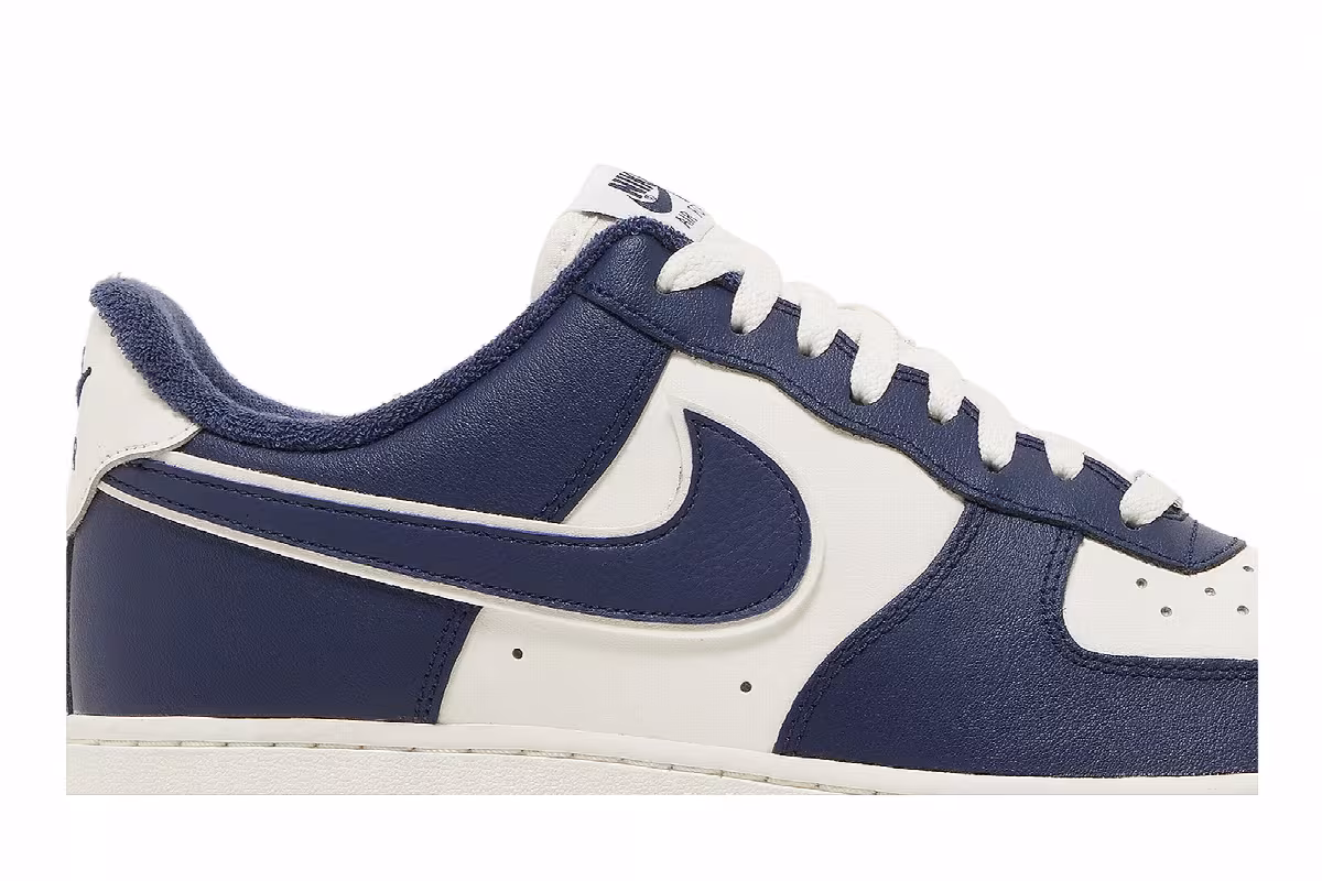 Nike Air Force 1 College Pack - Midnight Navy, view 3