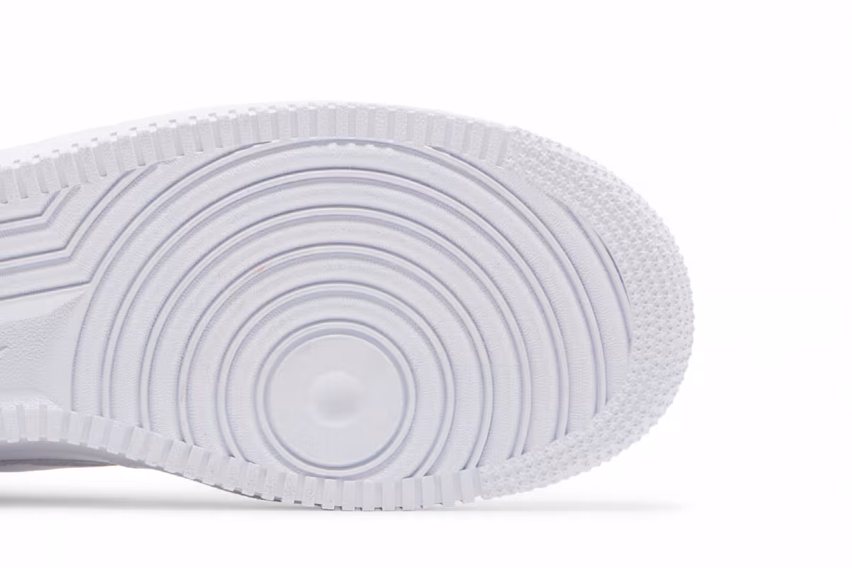 Undercover x Nike Air Force 1 Low SP GORE-TEX Triple White, view 6