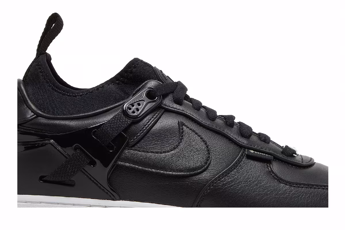 Undercover x Nike Air Force 1 Low SP GORE-TEX Black, view 3