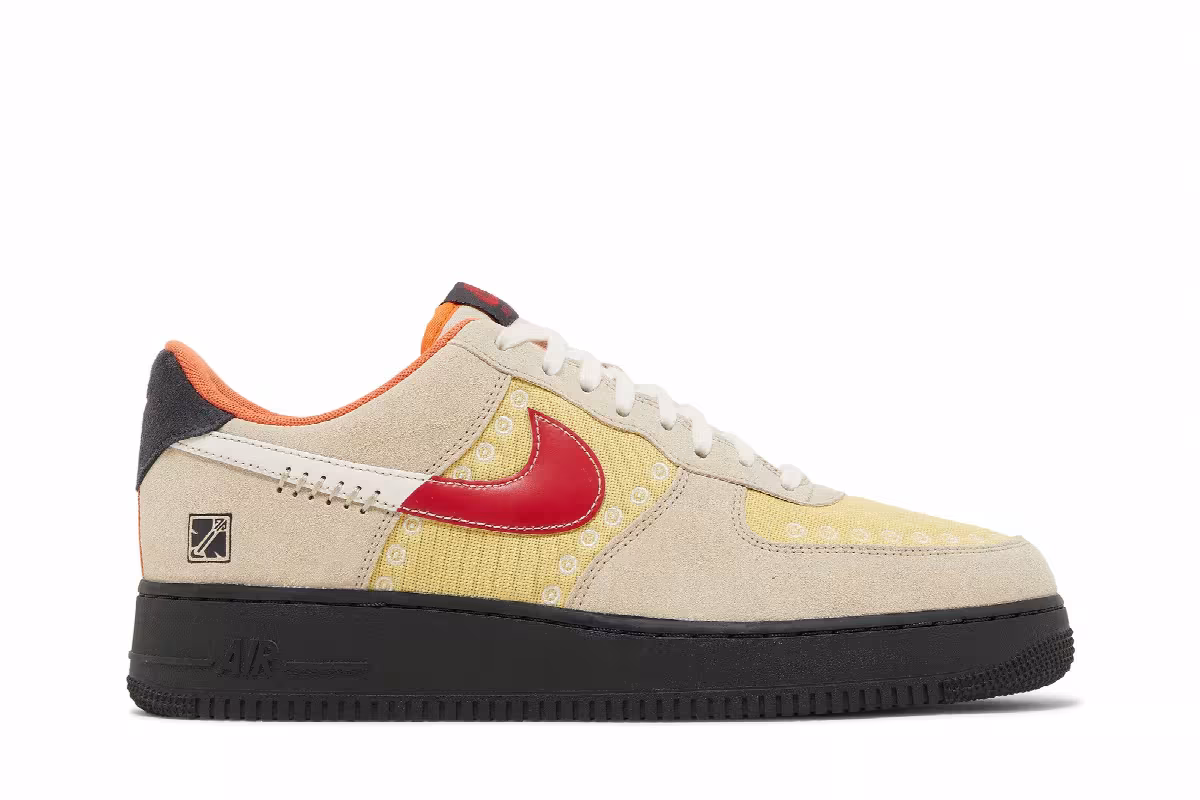 Nike Air Force 1 Somos Familia, view 2