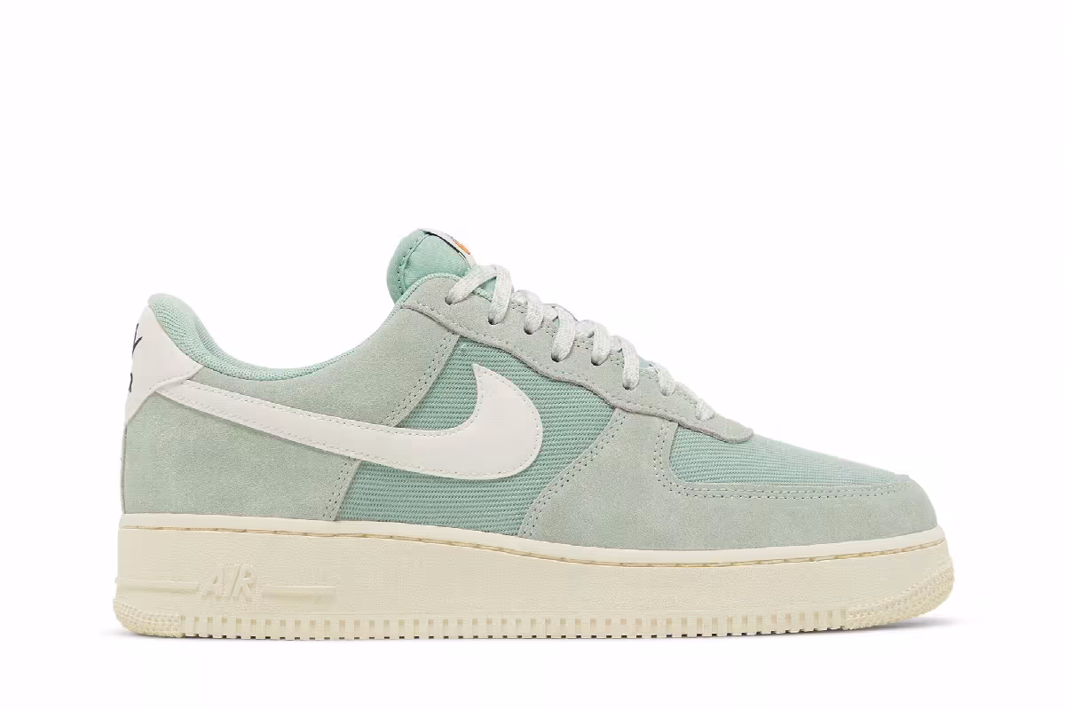 Nike Air Force 1 Certified Fresh - Enamel Green, view 2