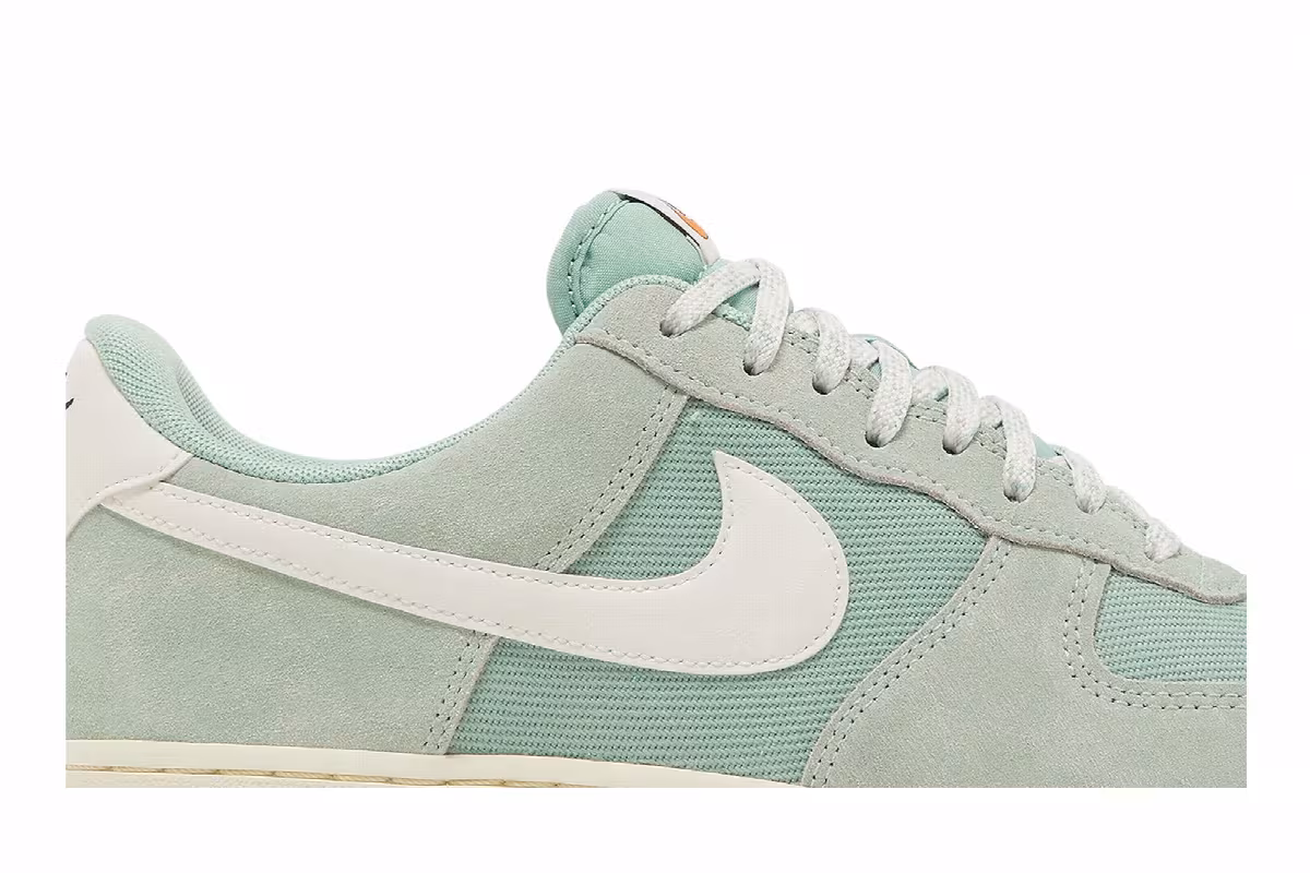 Nike Air Force 1 Certified Fresh - Enamel Green, view 3